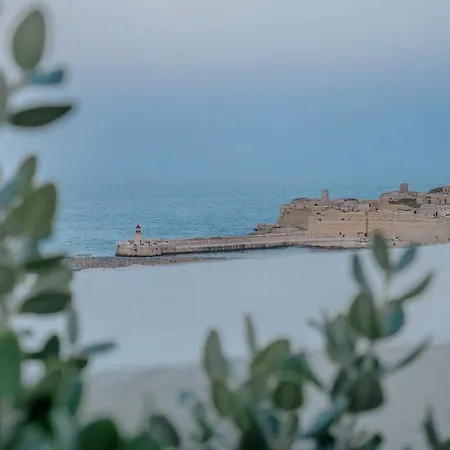 Kursara Port View * Valletta