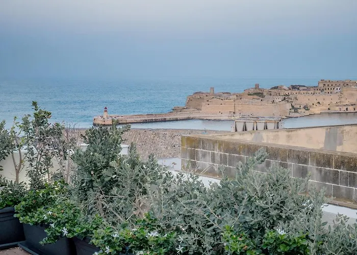 Daire Kursara Port View